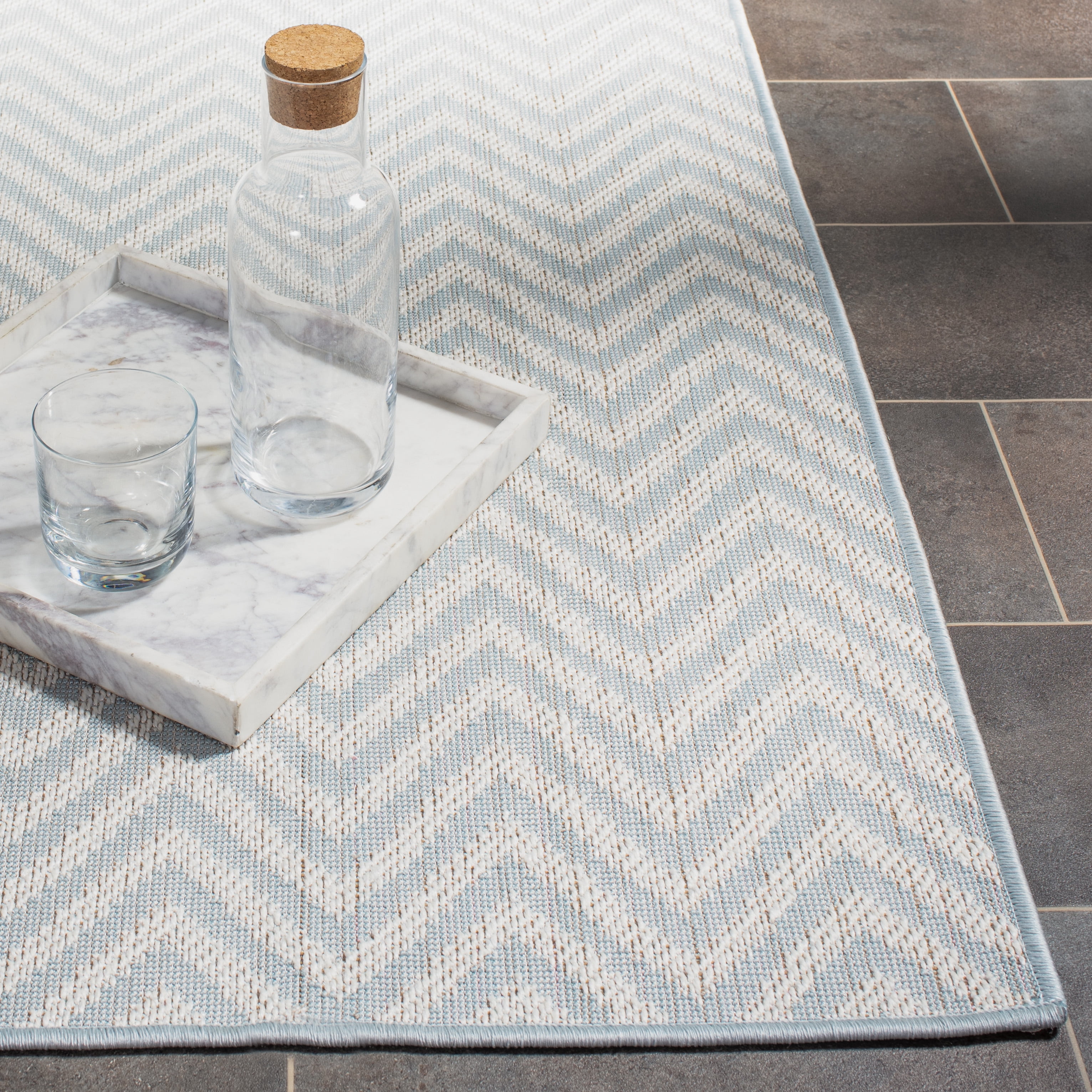 SAFAVIEH Martha Stewart Elana Chevron Machine Washable Indoor/Outdoor Area Rug, Grey/Cream, 9' x 12'