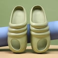 thumbnail image 1 of Zapatillas de playa cómodas para hombre, diseño moderno con agujeros estilo coco, talla 41, color verde, ideales para uso diario y actividades al aire libre., 1 of 7