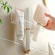 thumbnail image 4 of Estante de baño acrílico de 3 agujeros | Organizador de pared for cepillos de pelo, organizador de tocador sin taladros for guardar peines y artículos de tocador, 4 of 6