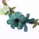 thumbnail image 4 of Elegante diadema elástica de rosas con múltiples flores para mujer Azul, 4 of 7