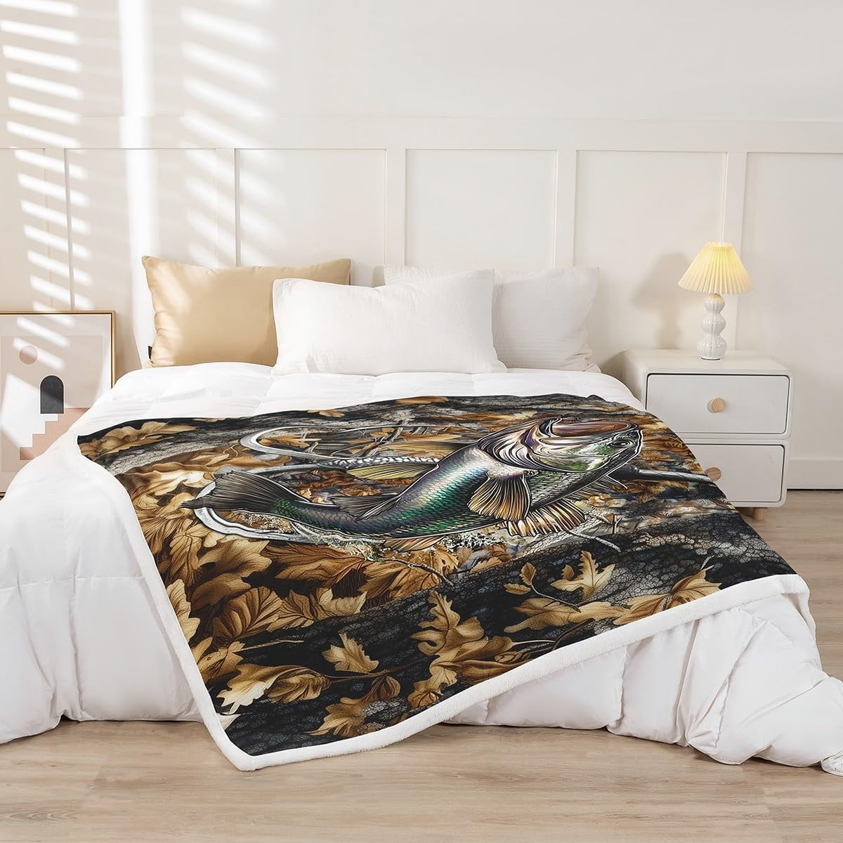 Camo Fleece Blanket Twin 60"x80" Users Camo Fish Plush Blanket for men Teens Fish Huntihg Sherpa Blanket Camouflage Fish Hunting Brown Fuzzy Blanket