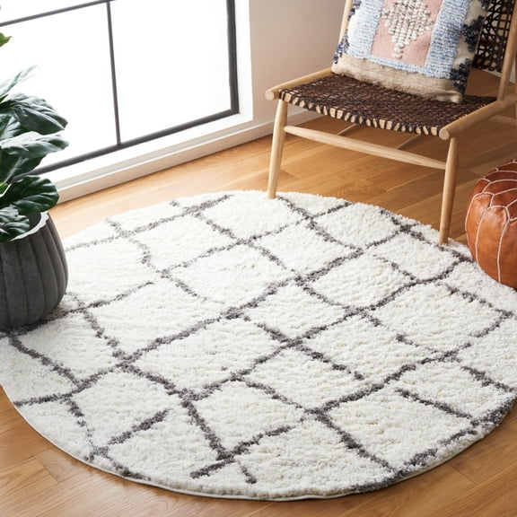 SAFAVIEH Berber Bentley Geometric Shag Area Rug, Cream/Light Gray, 5'1" x 5'1" Round