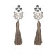 thumbnail image 2 of Pendientes de borla Zulema trenzado con flecos y borlas largas gris, 2 of 7