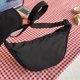 thumbnail image 5 of Bolso bandolera de nailon con diseño personalizado y moderno, estilo callejero, para hombre y mujer, 29 x 14 x 7 cm, 5 of 7