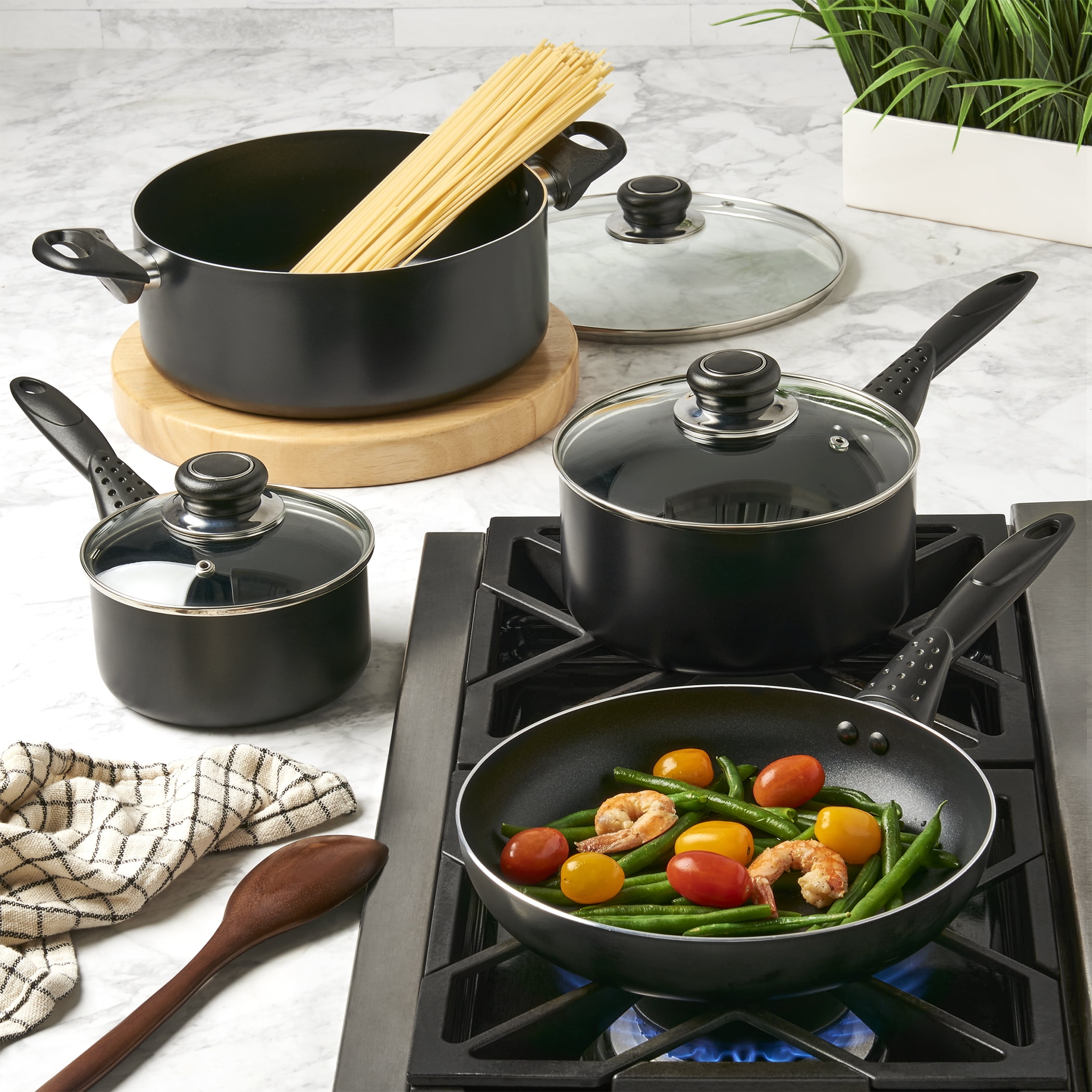 Basic Essentials 7 Piece Nonstick Aluminum Cookware Pots Pans Set, Black