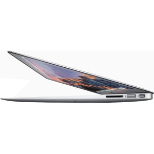 MacBook Air 13-inch: 1.8GHz dual-core Intel Core i5, 256GB