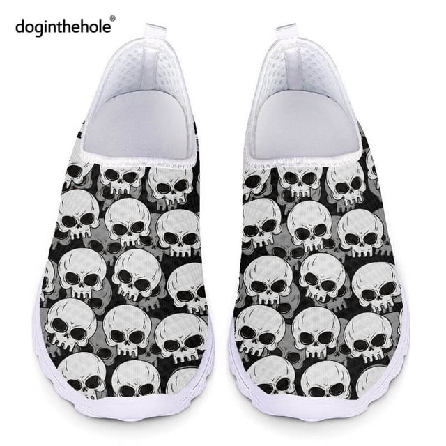 Doginthehole - Zapatillas deportivas de diseño con calaveras blancas para mujer, calzado informal sin cordones de malla para exteriores, mocasines cómodos para mujer