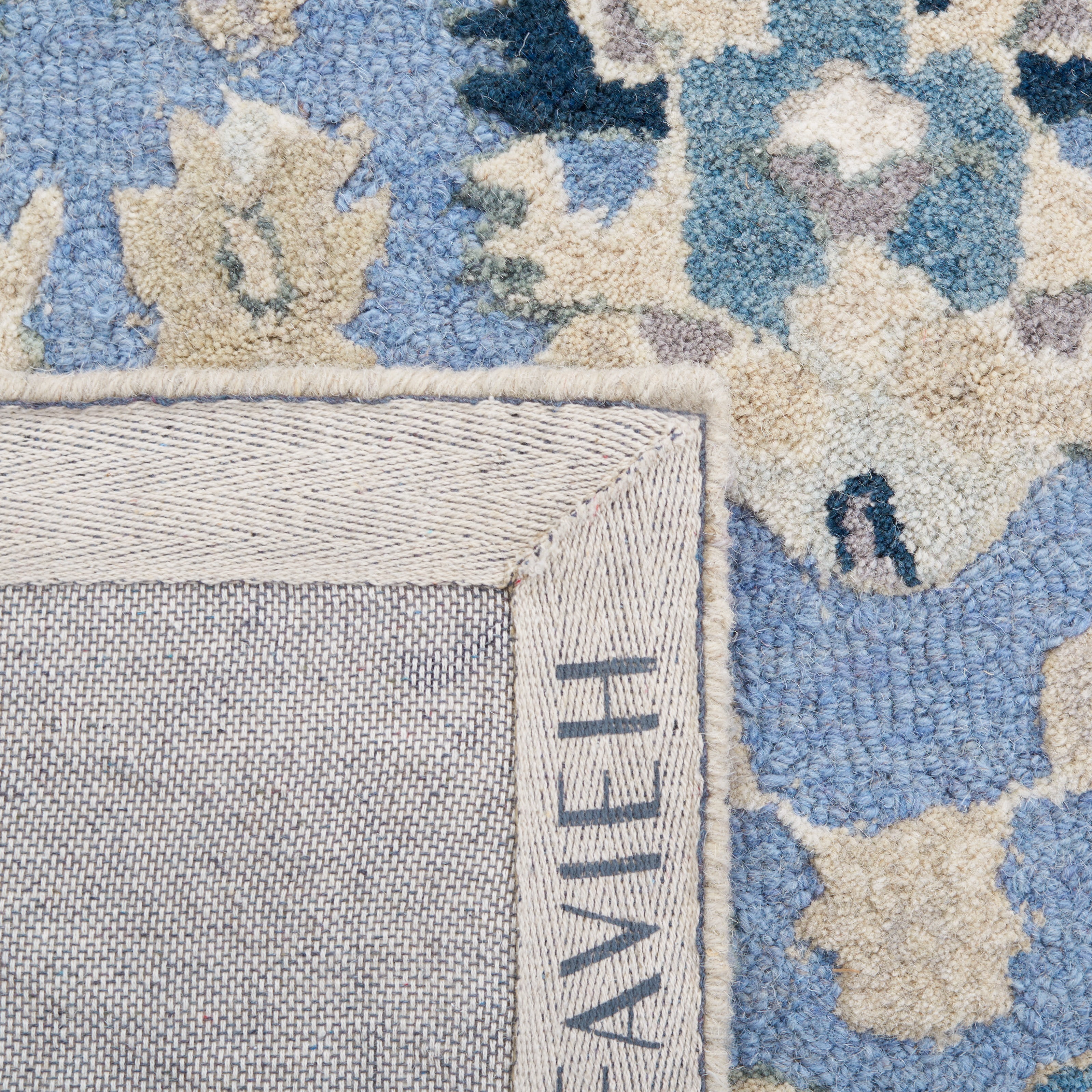 SAFAVIEH Glamour Charmaine Floral Wool Runner Rug, Beige/Blue, 2'3" x 10'