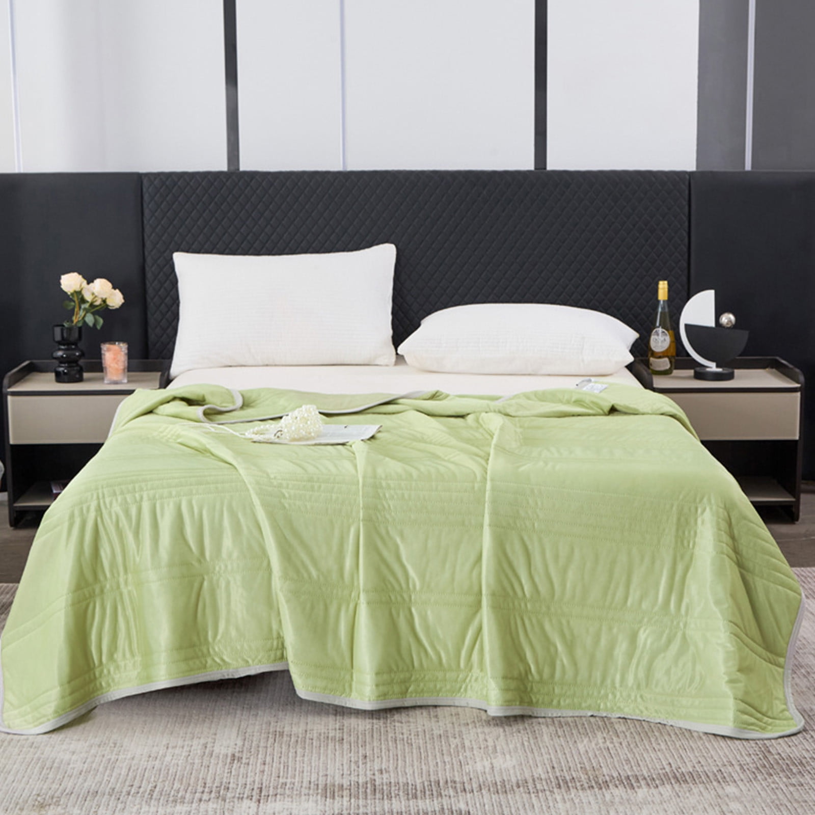 Jienlioq Double Bedding Quilt Summer Cooler Quilt Suitable for All Seasons Soft Cover Quilt 60 Inches By 79 Inches