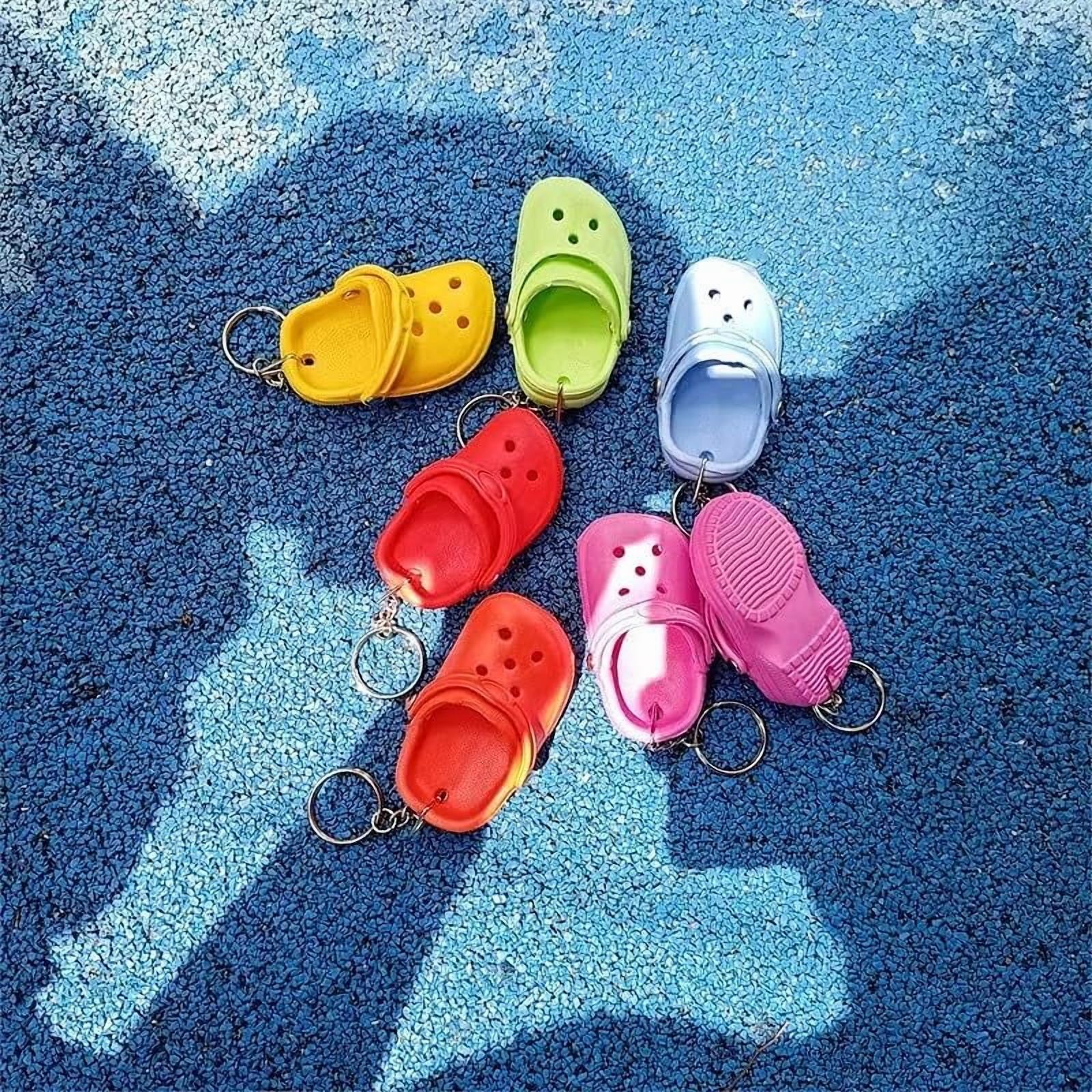 ABCISI 7pcs Cute Shoes Charms, Mini Shoe Keychain, Silicone Slipper Key Chains with Cute Soft Hole, Sandals Key Ring Pendant Decoration For Backpacks Cars