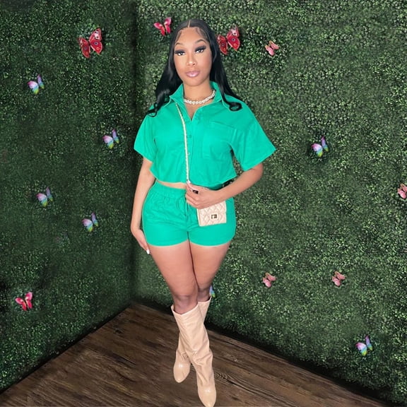 Fashionable items in the wardrobe Women's 2 Piece Short Sleeve Shirt and Shorts Set, Casual Summer Outfit with Elastic Waist Shorts