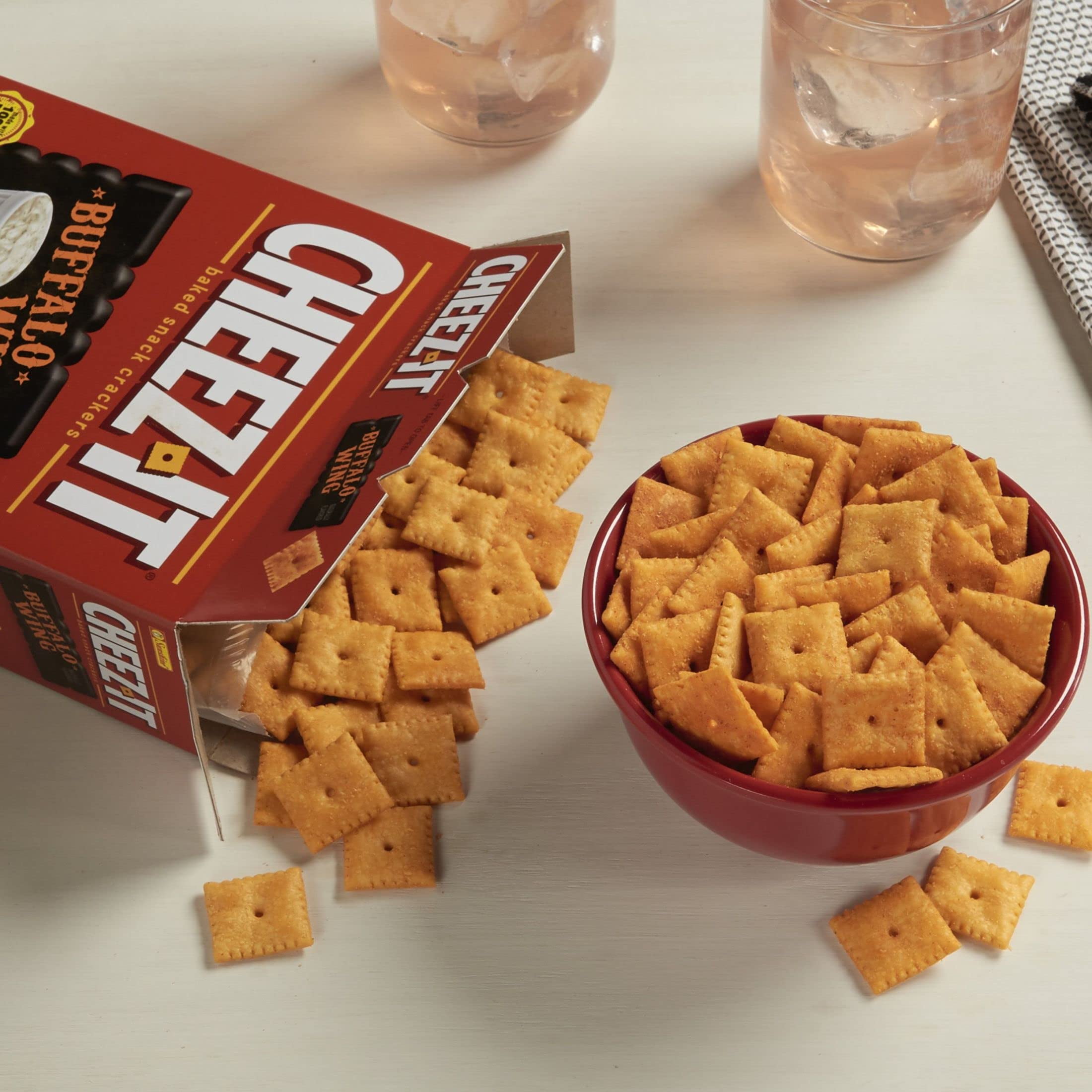 Cheez-It Cheese Crackers Buffalo Wing Backed Snack (Pack of 48)