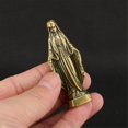 thumbnail image 2 of Estatua de latón, estatuas de la Madre Bendita de regalo católico para decoración de mesa de oficina en casa del coche, tablero de instrumentos del coche, 2 of 5