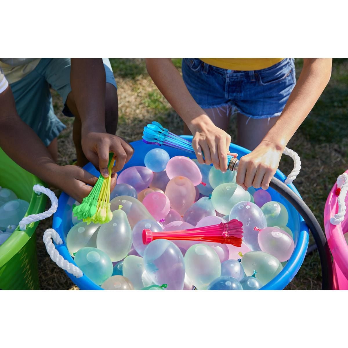 Bunch O Balloons Tropical Party Free Bunch. 140 Rapid-Filling Self-Sealing Water Balloons (3+1 Pack) by ZURU, Water Balloon for the whole Family. Kids, Teens and Adults