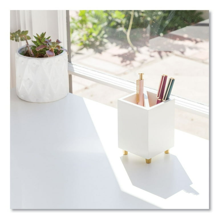 Juliet Pencil Cup, 3 Juliet Pencil Cup, 3