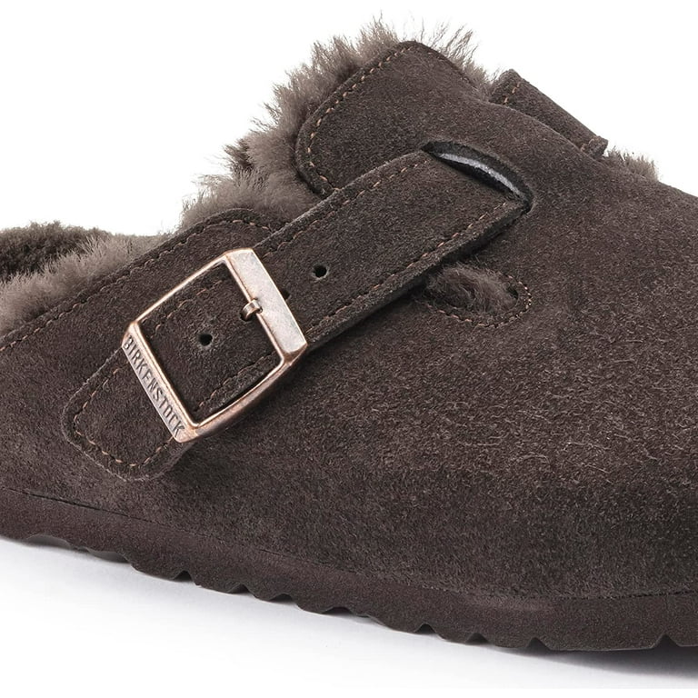 Shearling Boston Birkenstocks >> 🥹🤎🍂 #bostonclogs