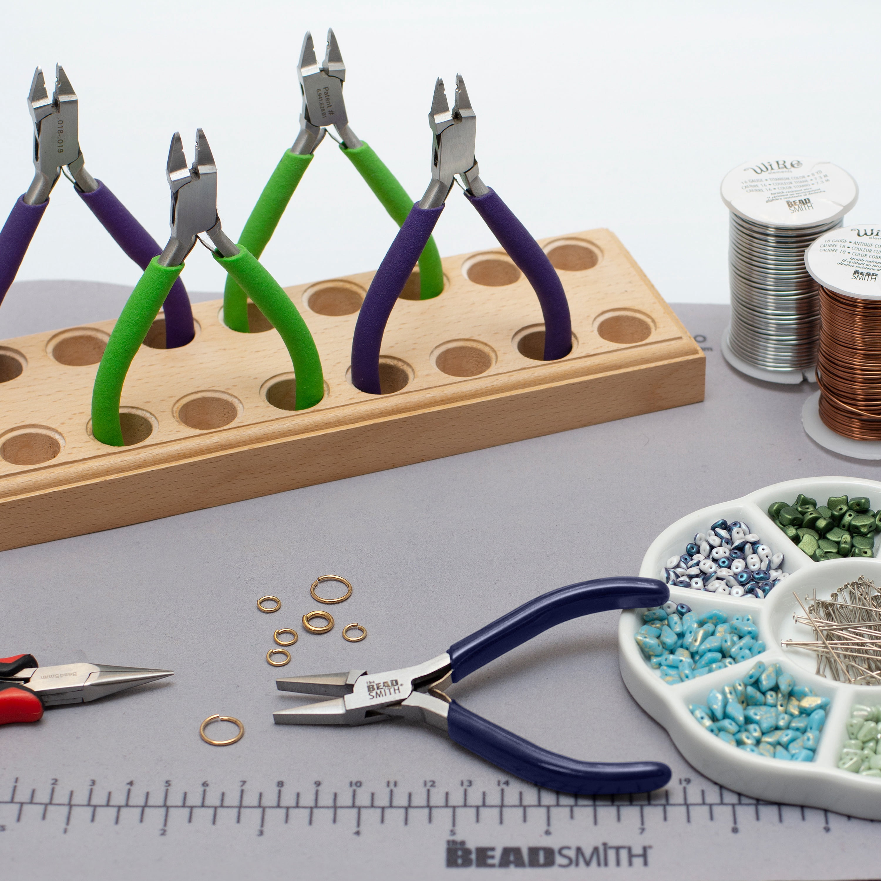 The Beadsmith Flat Nose Pliers – Economy Line – 4.5 inches (114mm) – Vinyl Grip Handle with Double Leaf Springs – Jewelry Making Tool for Creating Bracelets, Earrings and Necklaces