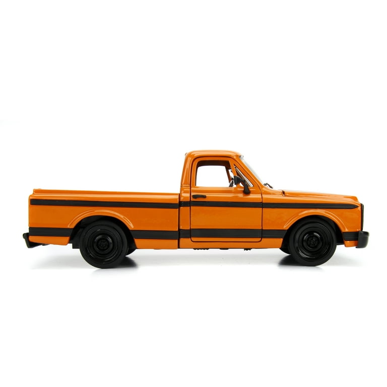 Just Trucks 1:24 1972 Chevy Cheyenne Die-cast Car Orange