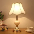 thumbnail image 5 of Lámpara de escritorio de cristal Simple de estilo europeo, lámparas de noche para dormitorio de tela Retro, luz de mesa de hierro forjado clásica, iluminación nocturna de lujo, 5 of 5