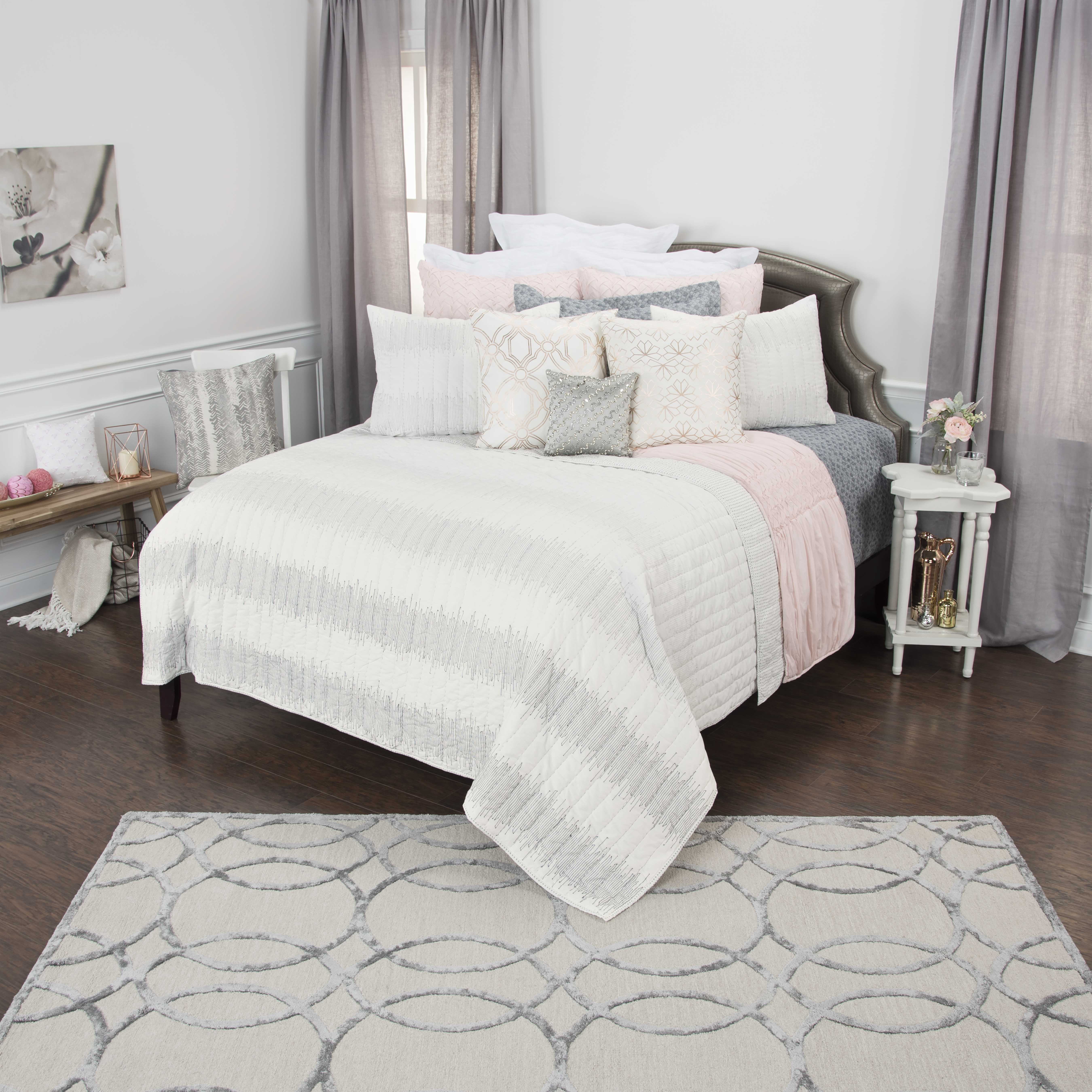 Rizzy Home Cotton 20"x26" White Stripe Bedding Sham