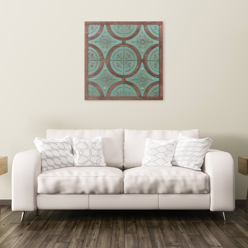 32 Inch Emerald Green Metal and Wood Quatrefoil Medallion Framed Wall