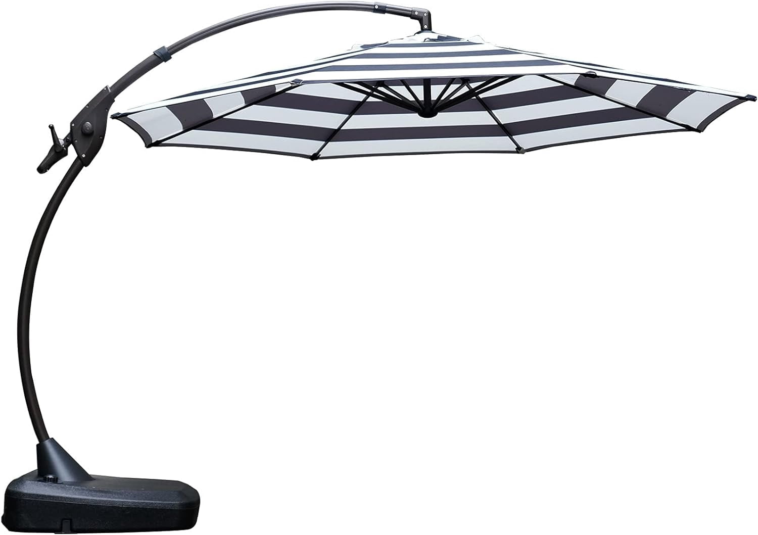 country club patio umbrellas Country Club Shade Design Boosts Member Satisfaction