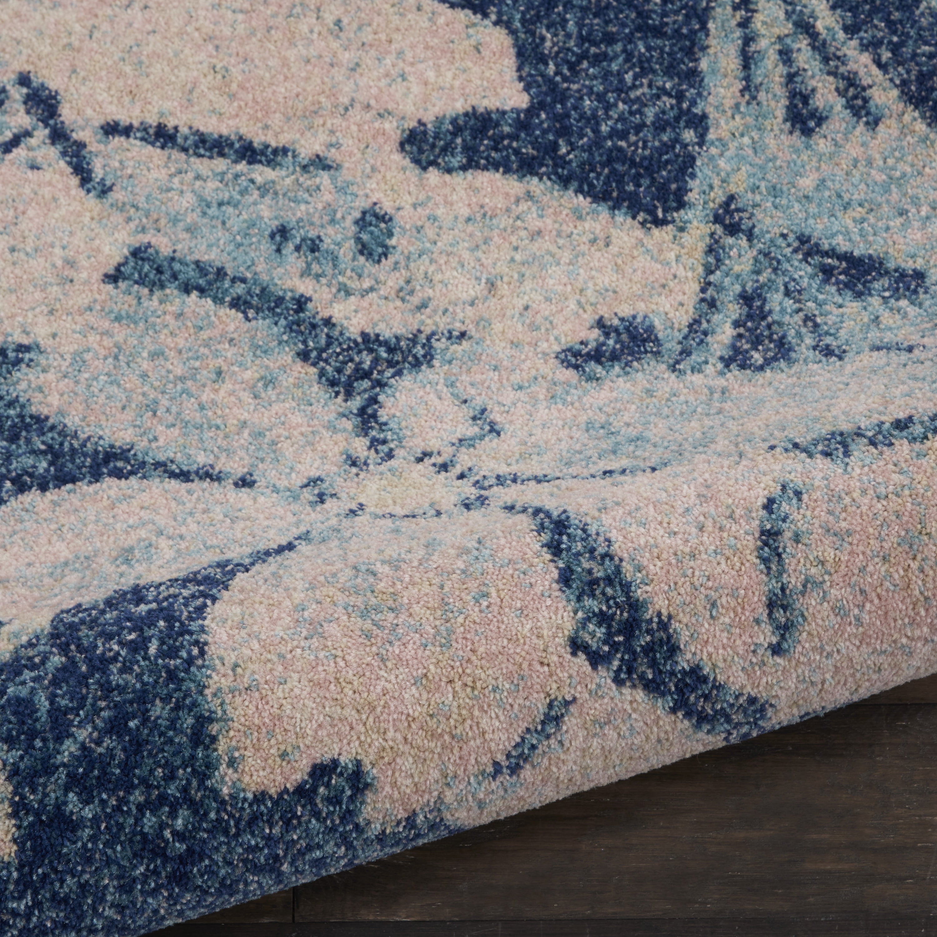 Serene Distressed Floral Navy/Pink 8' x 10' Area Rug, (8' x 10')