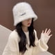 thumbnail image 3 of Gorro de pescador de piel de conejo para mujer, estilo coreano, otoño e invierno, retro, de metal, estándar, cálido, con cara que muestra un pequeño gorro de felpa, 3 of 5