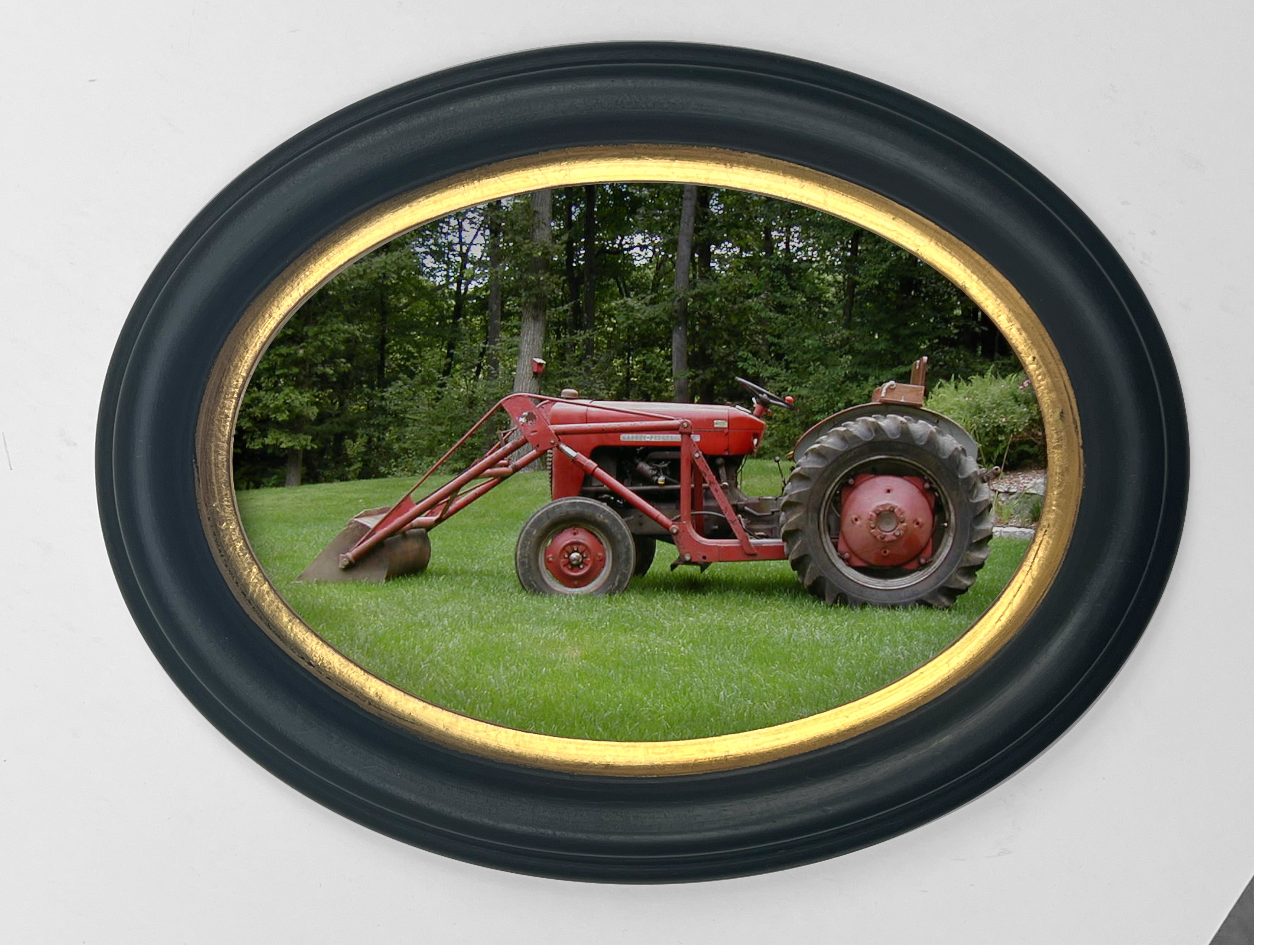 WallWorks Classic Oval Silhouette Picture Frame 5X7 - Hand Made Solid Wood Frame - Black with Gold Hand Leafed Inner Lip