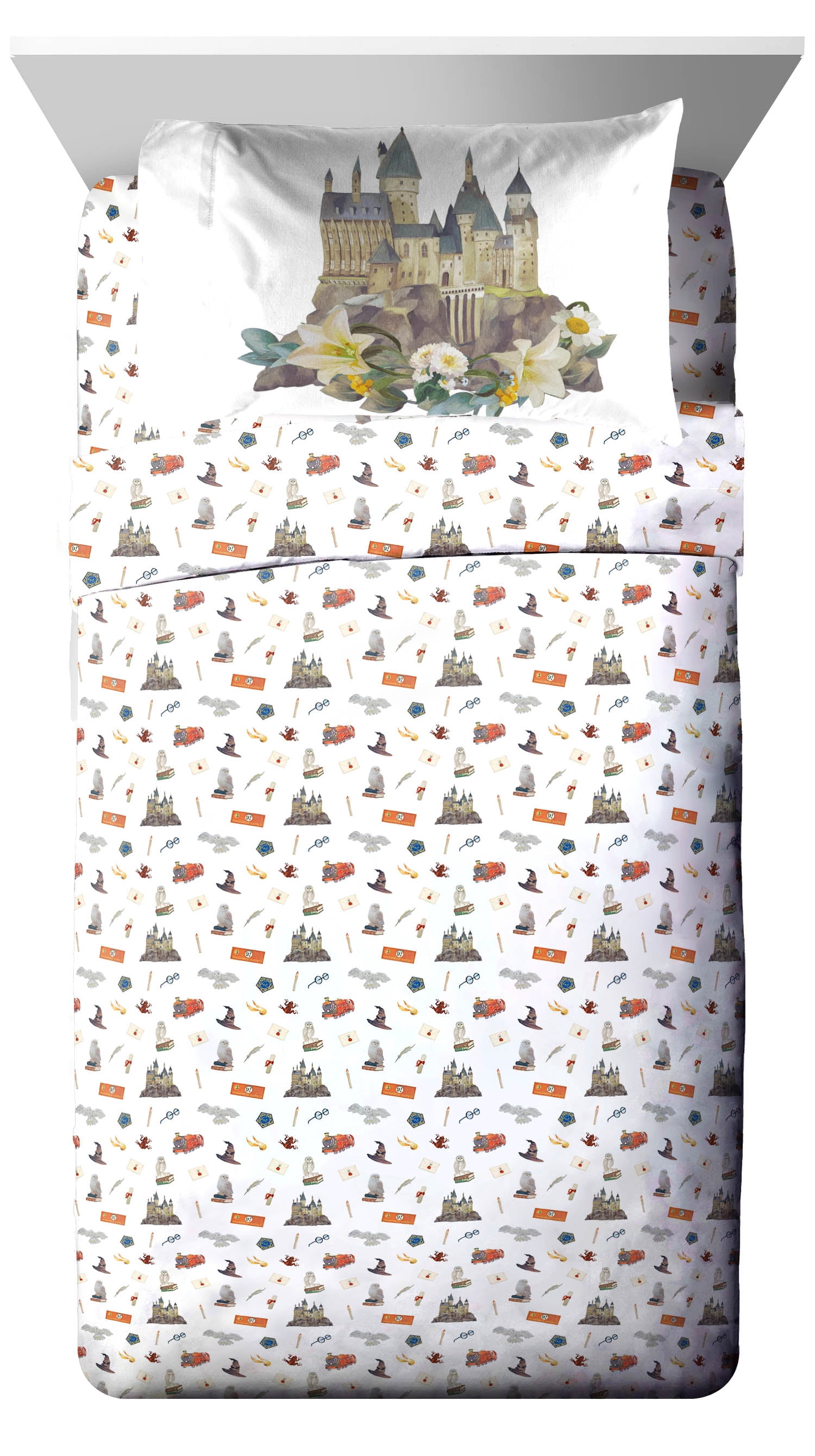 Harry Potter Magical World 5 Piece Twin Size Comforter Set with Sham - Bed Set for Kids and Teens