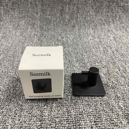 Seemilk Hat-hanging hooks of metal Black Matte Metal Wall Hook, 4.6 cm Square Base, Modern Style