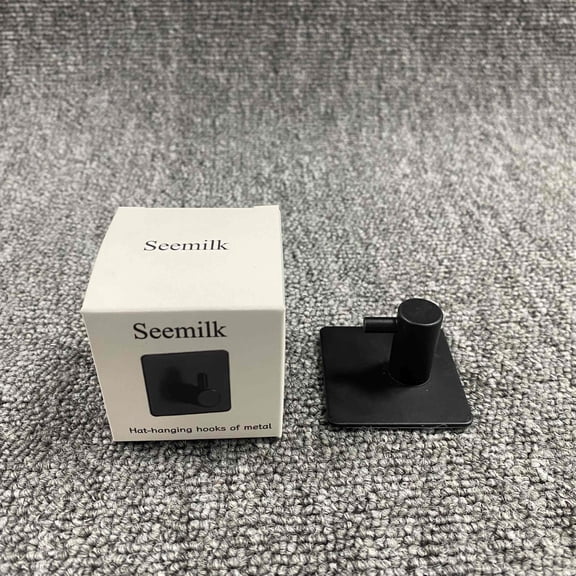 Seemilk Hat-hanging hooks of metal Black Matte Metal Wall Hook, 4.6 cm Square Base, Modern Style