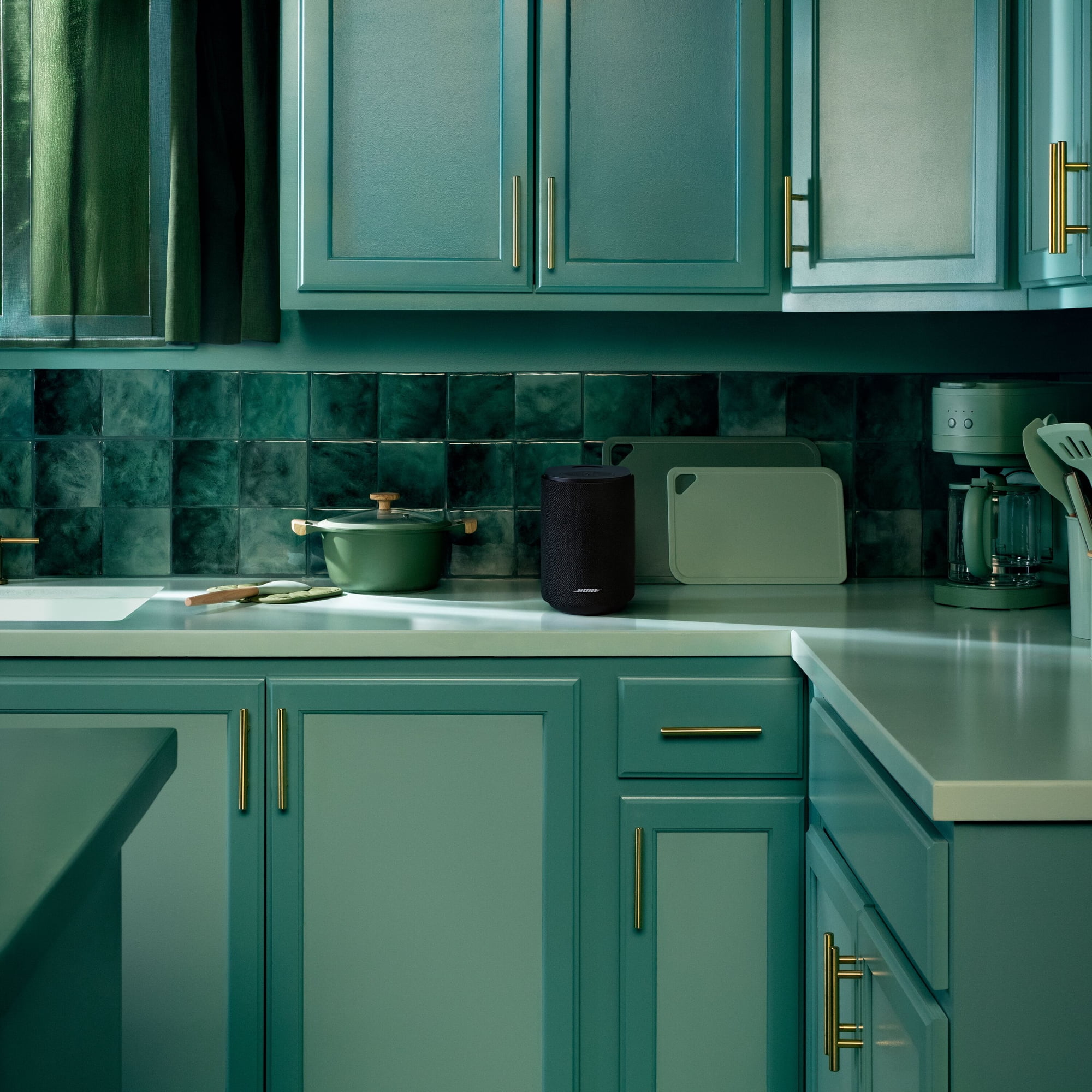 bose-lifestyle-ultra-wireless-home-speaker-style-rave