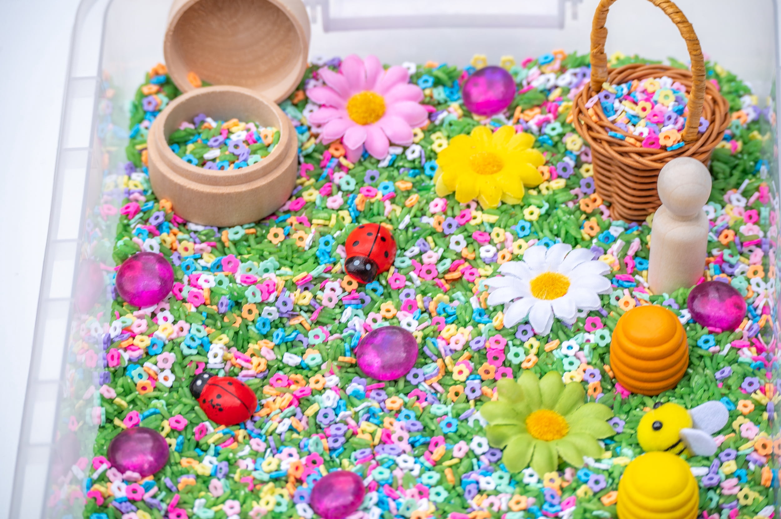 Flower Sensory Bin - Sensory-N-Stuff