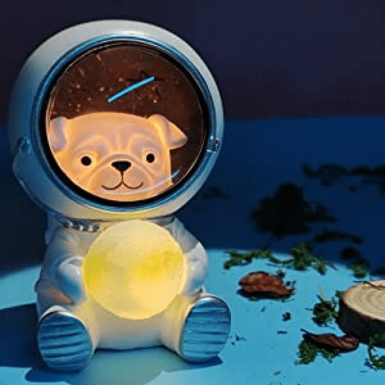 Spaceman lamp 2024