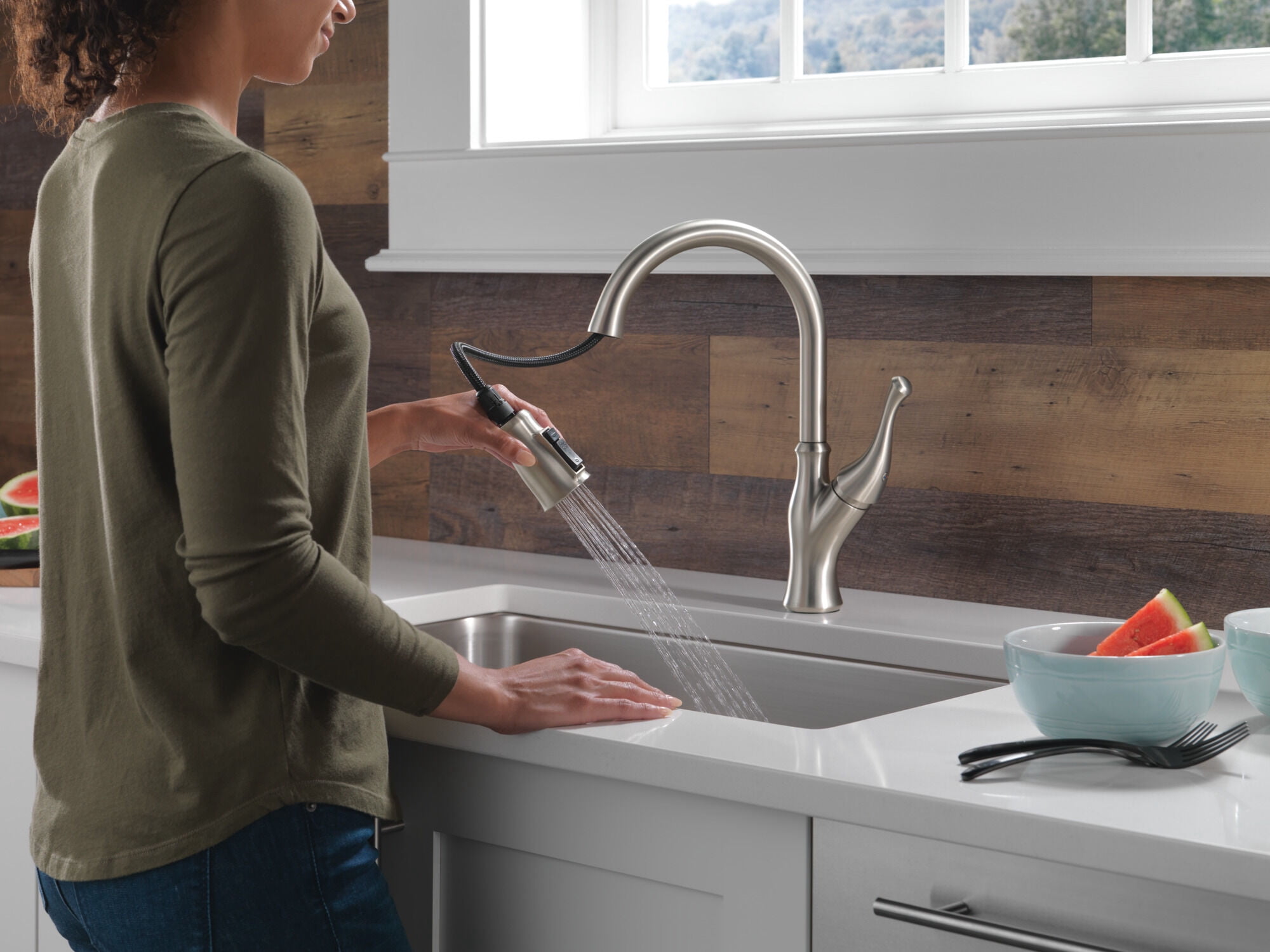 Delta Ophelia Pull-Down Kitchen Faucet - 19888Z-SP-DST - Spotshield Stainless