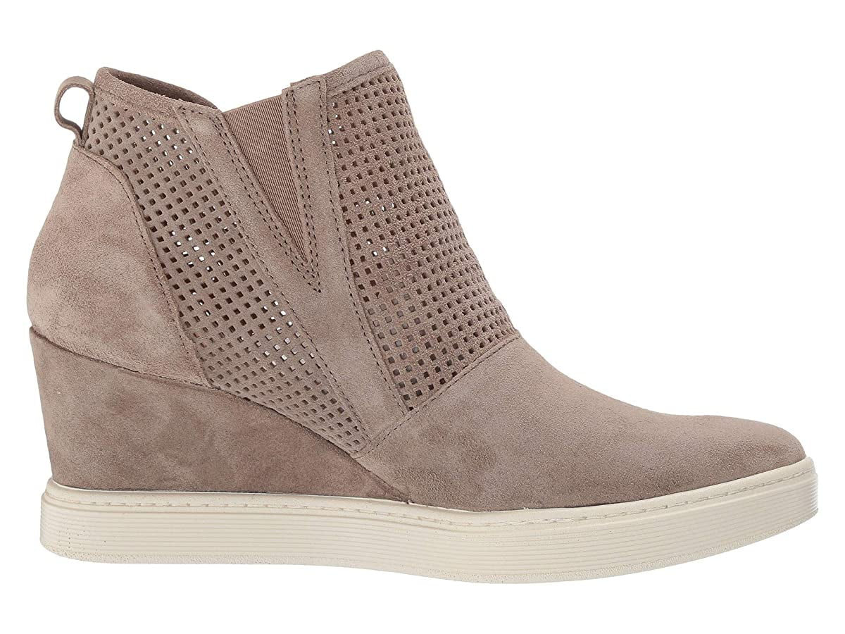 sofft perforated bootie