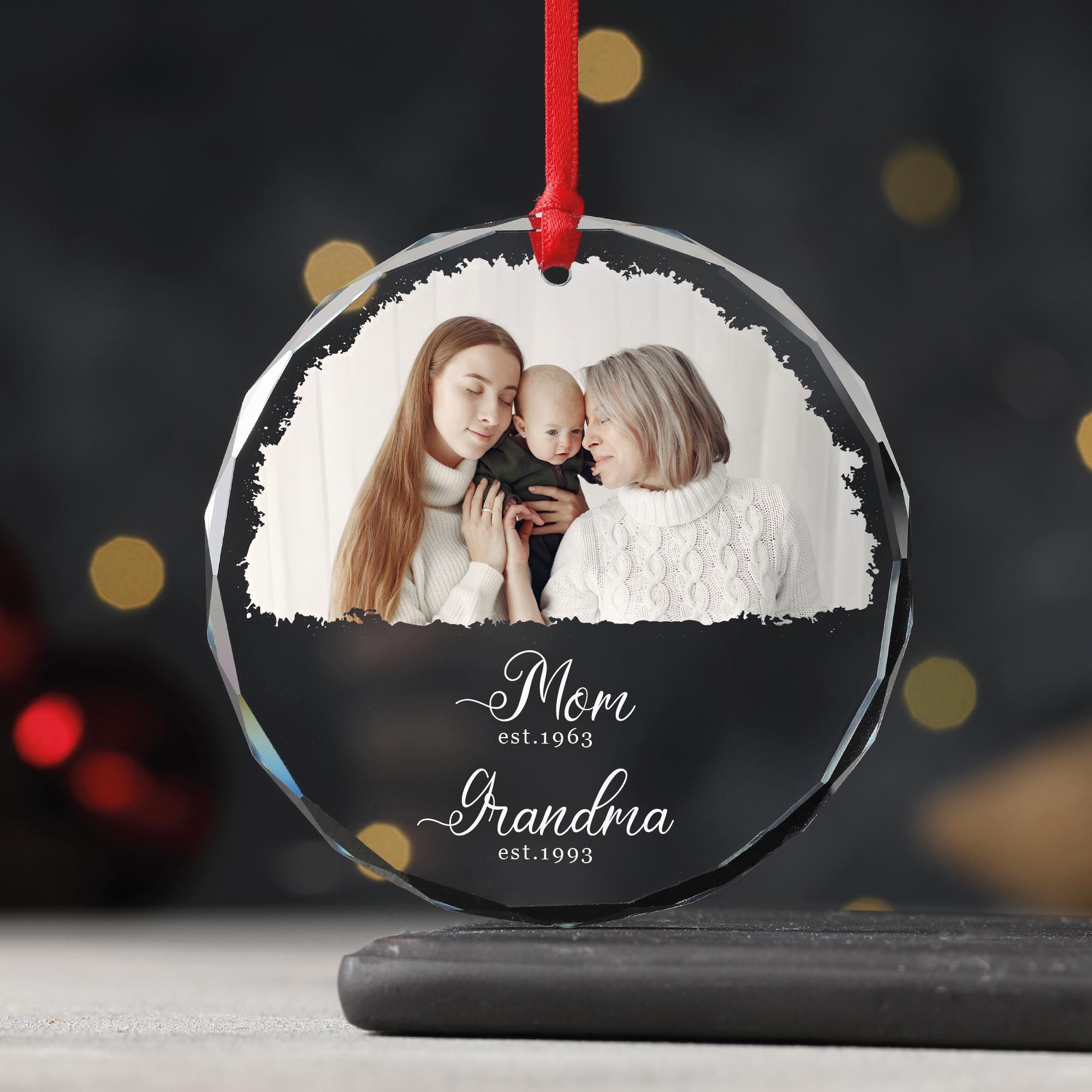 Personalized New Grandma Photo Ornament, Custom Grandma Est Glass Ornament, Unique Gift For Future Grandmother with Grandchild Photo