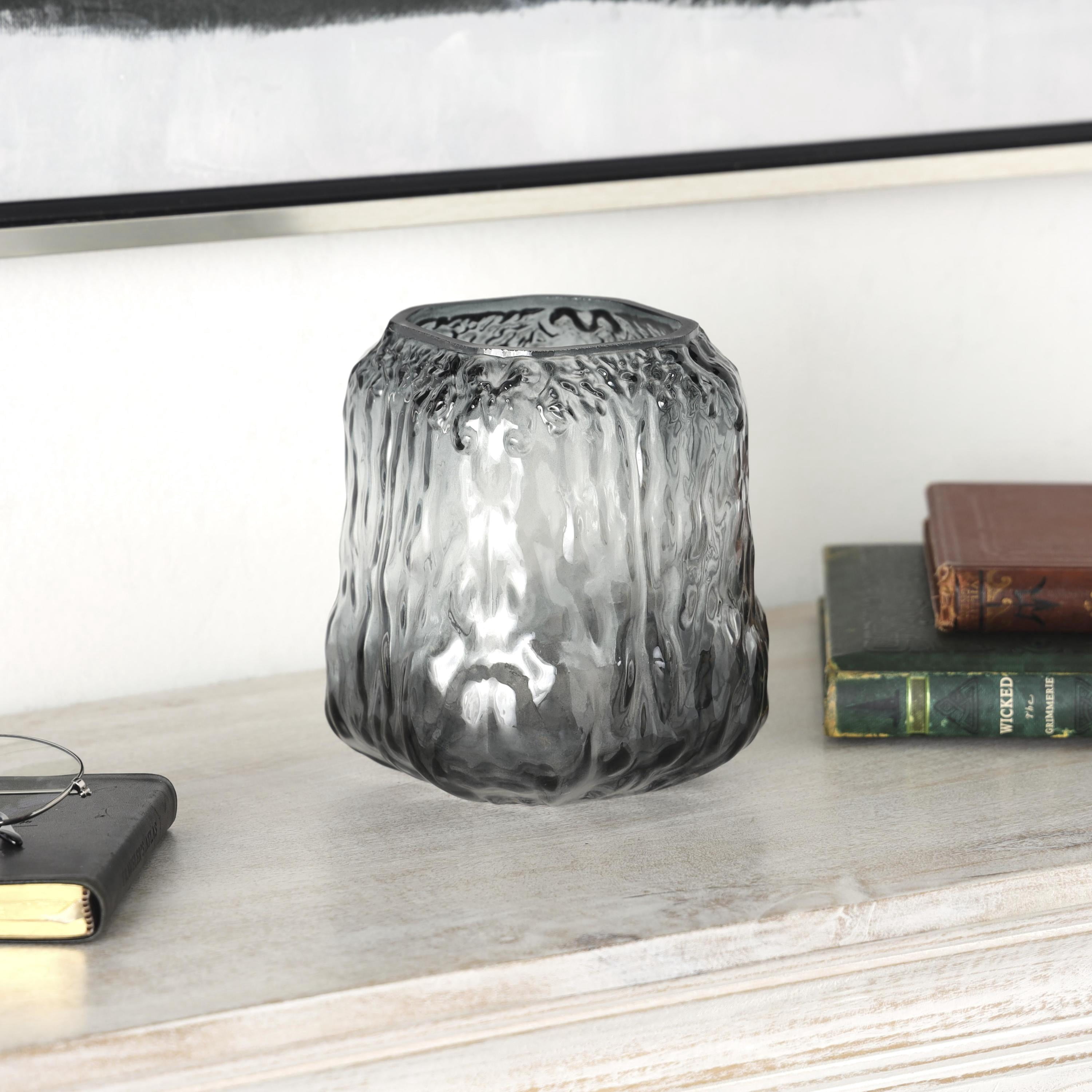 DecMode 7" Handmade Dimensional Textured Square Ombre Gray Glass Vase