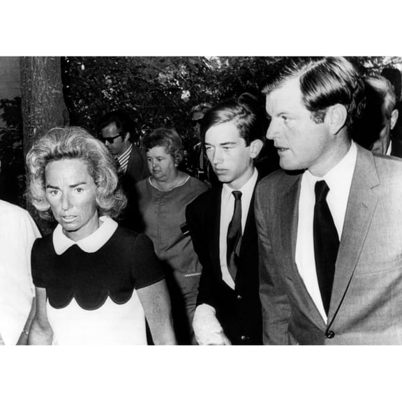 Ethel Kennedy History (36 x 24)