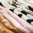 thumbnail image 2 of unbranded Calcetines Bordados Para Con Estilizado Y Material Acolchonado Multicolor, 2 of 8