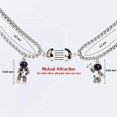 thumbnail image 2 of Collares magnéticos a juego con atracción mutua chapados para parejas, colgantes de astronauta con imanes, 2 piezas, regalo de Navidad y San Valentín, joyas para él y para ella, 2 of 8