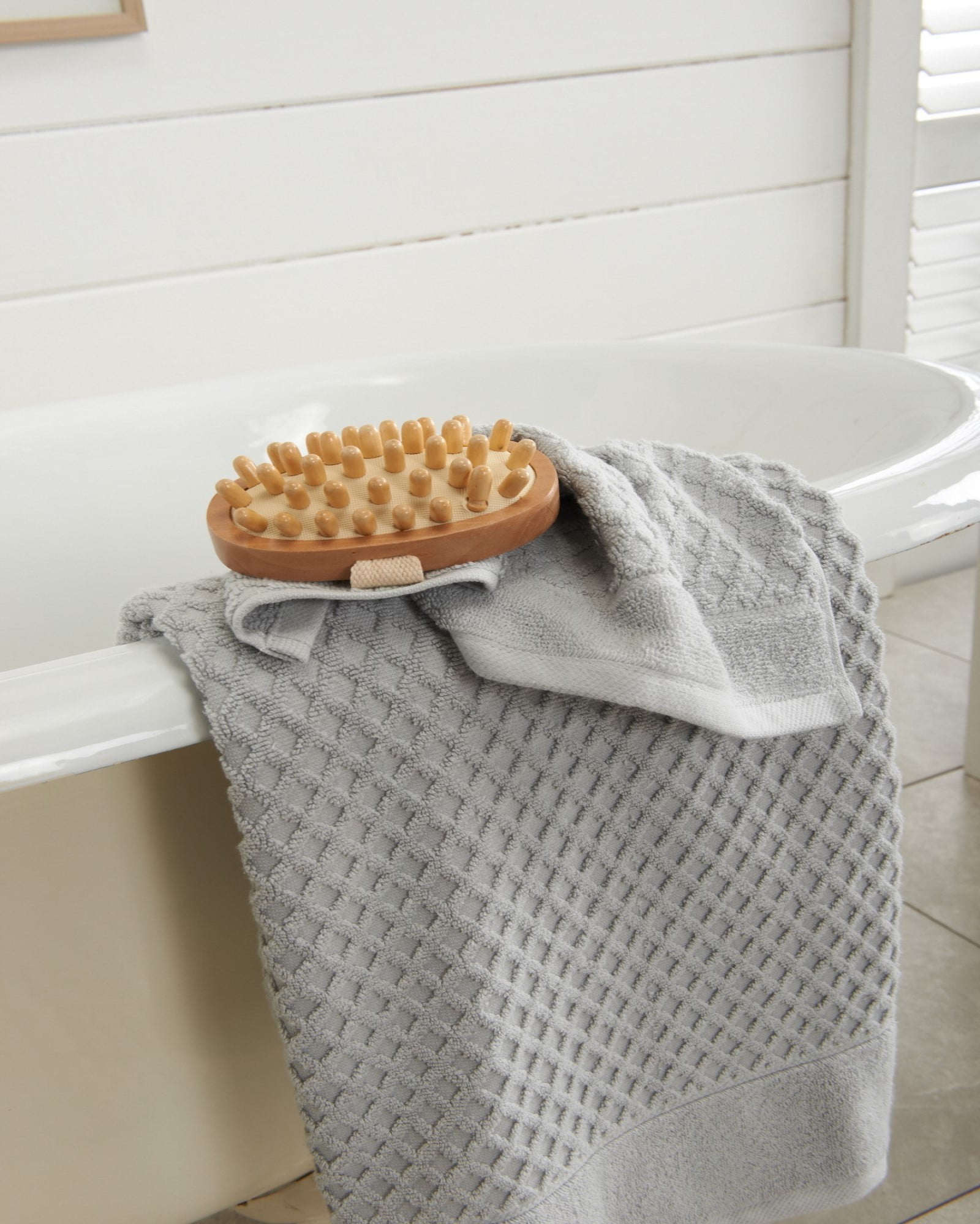 Frontgate Diamond Trellis Bath Towels In Solid Graphite