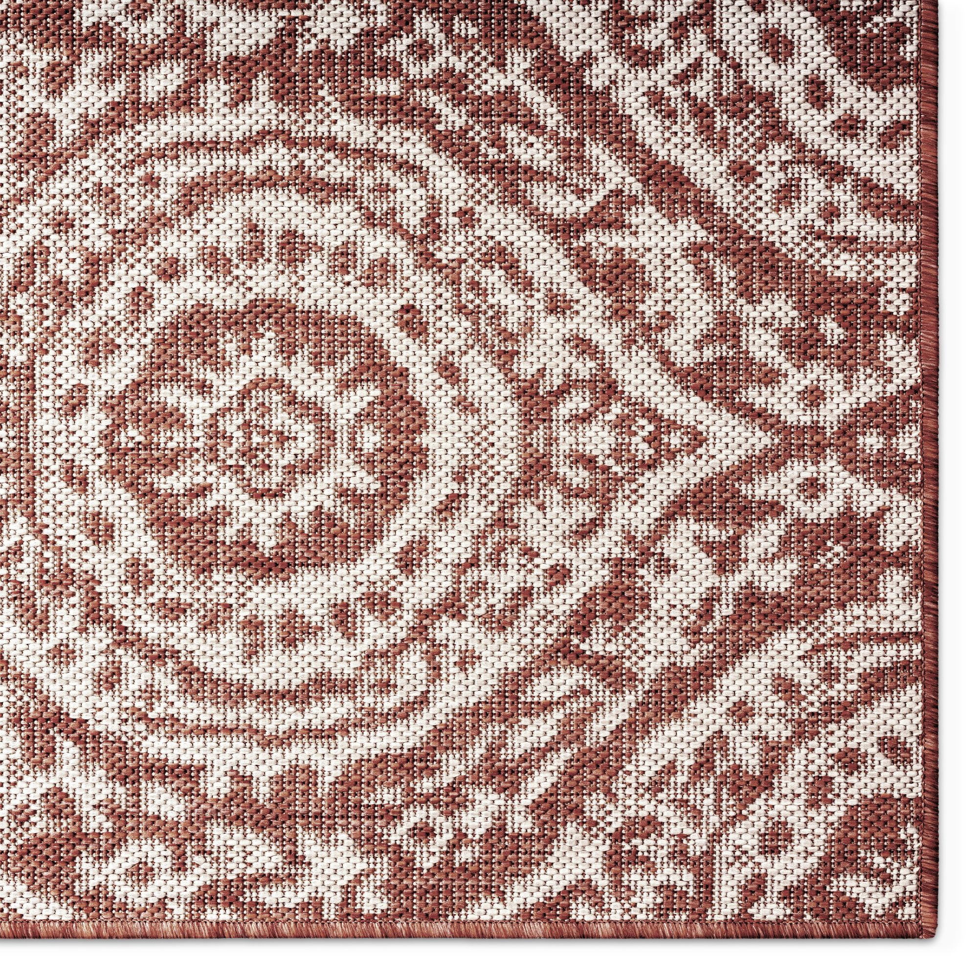 Nicole Miller New York Patio Country Zoe Moroccan Damask Indoor/Outdoor Area Rug, Terracotta/Ivory , 5'2"x7'2"