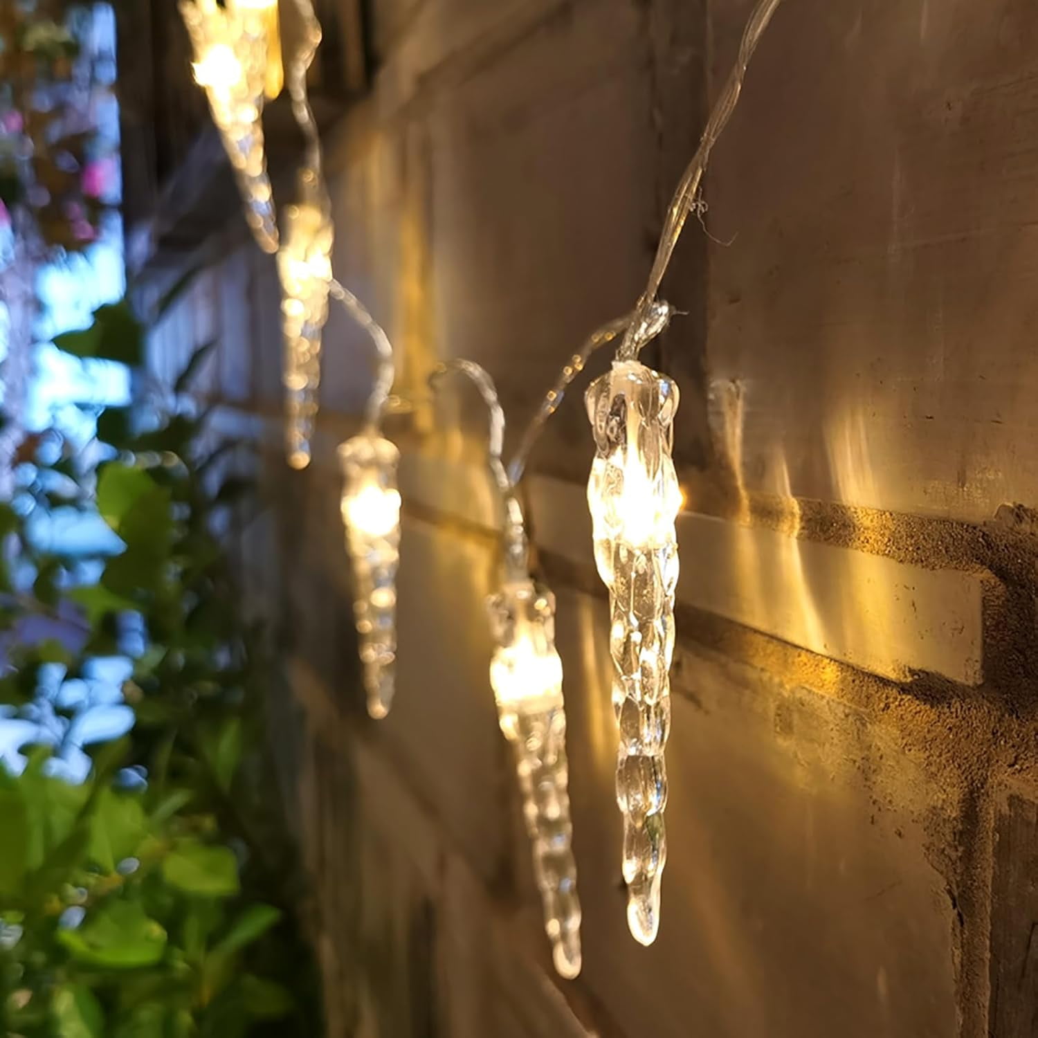 LED Icicle Fairy Lights Battery Operated 9.85FT 20LED Acrylic Icicle Clear Plastic Icicles Fairy Lighting Curtain for Winter Decoration Garden Party Holiday