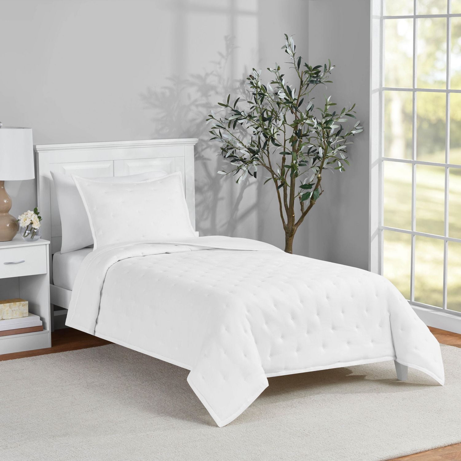 Mainstays 3-Piece Comforter Set, Arctic White, Double Queen, Double Queen