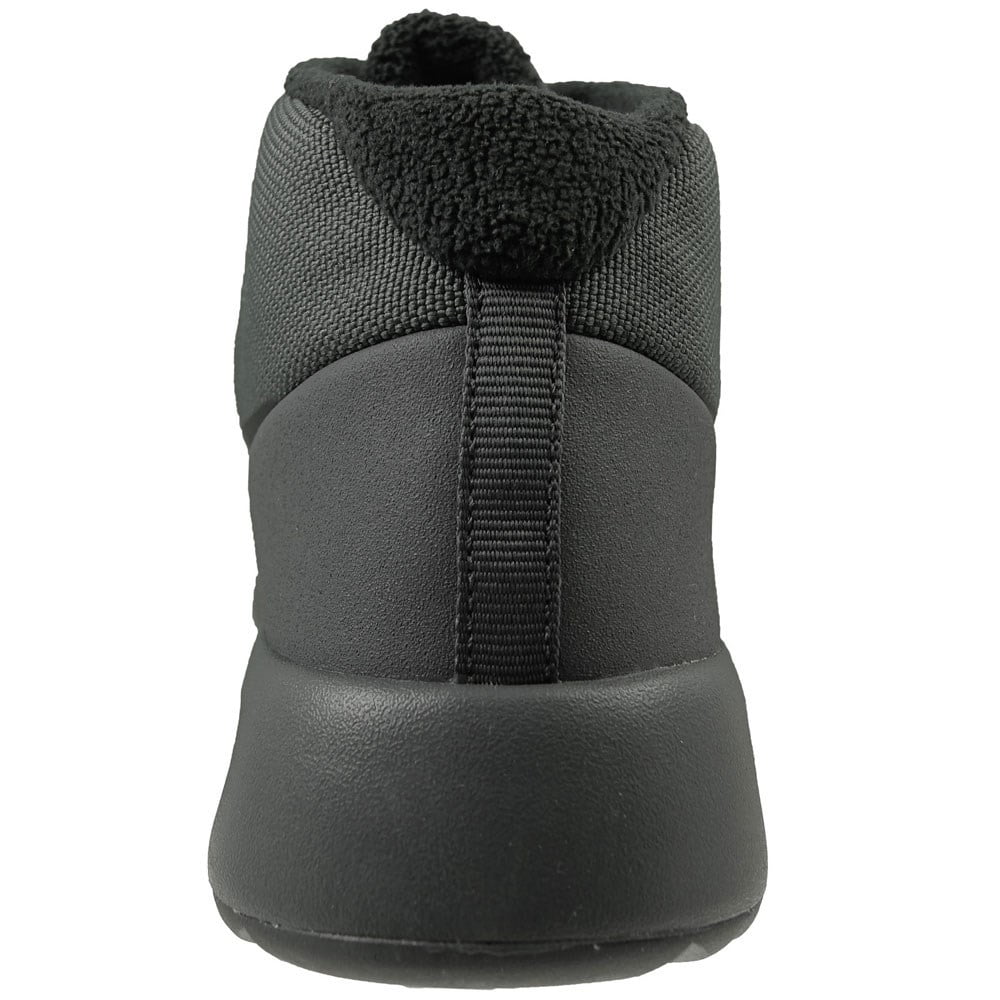 nike mid cut tanjun chukka