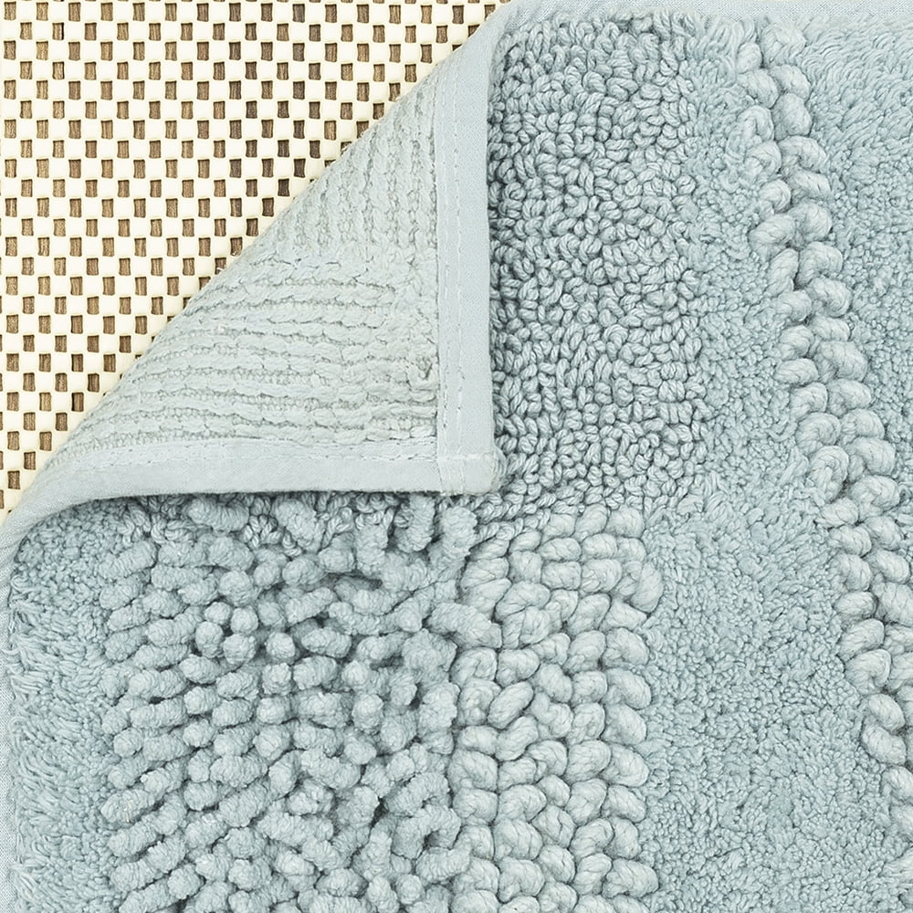 Mohawk Home Plush Cotton Fade/Stain Resistant Non-slip Machine Washable Bath Mat, Glacier, 1' 9" x 2' 10"
