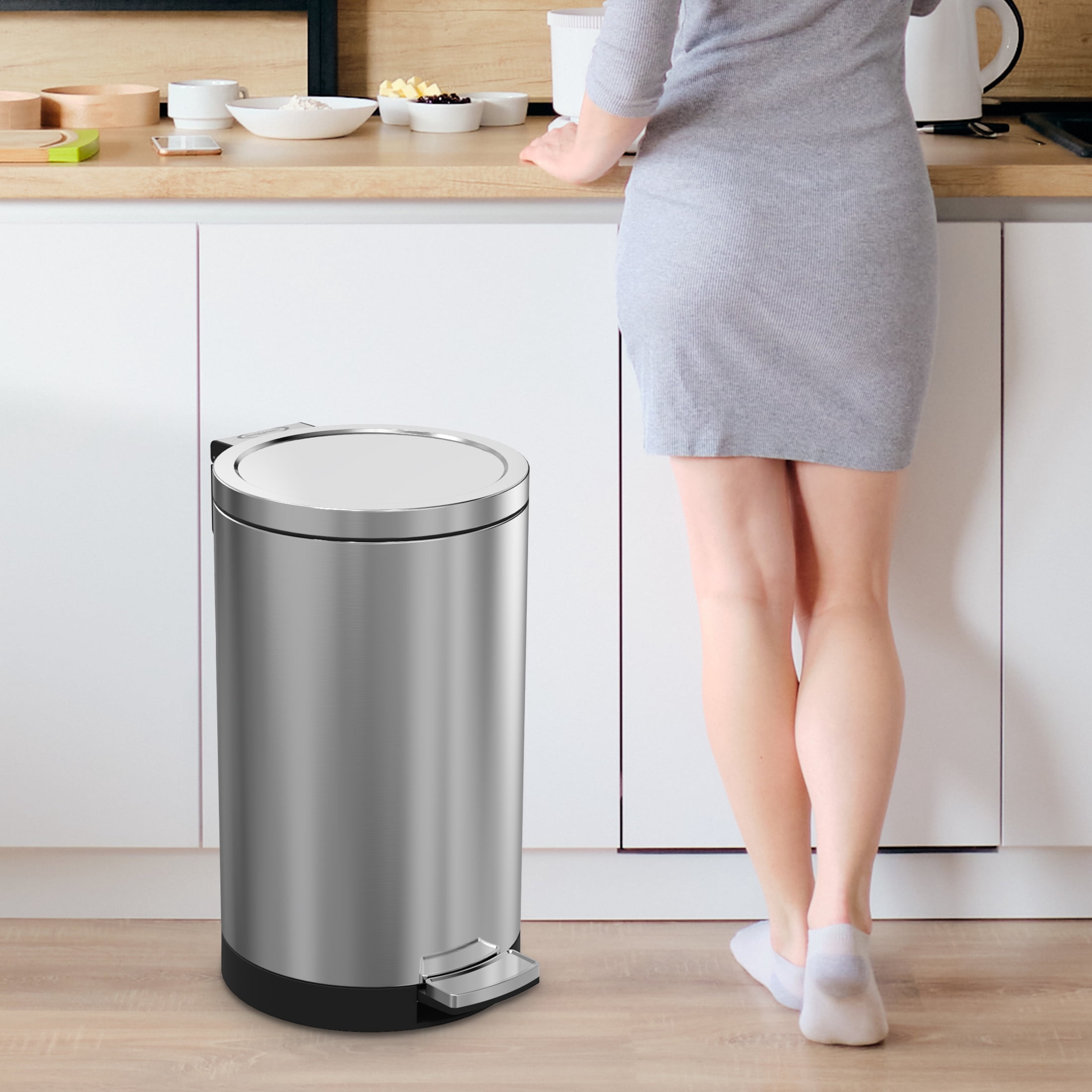 SimplyKleen Kitchen Trash Can, 7.9 Gallon Stainless Steel Step Garbage Bin with Lid, Silver