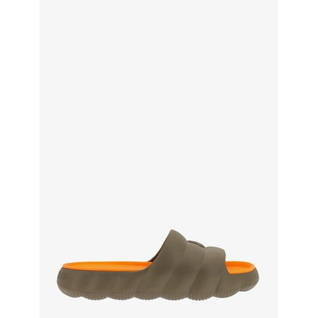 

MAN Rubber slide
